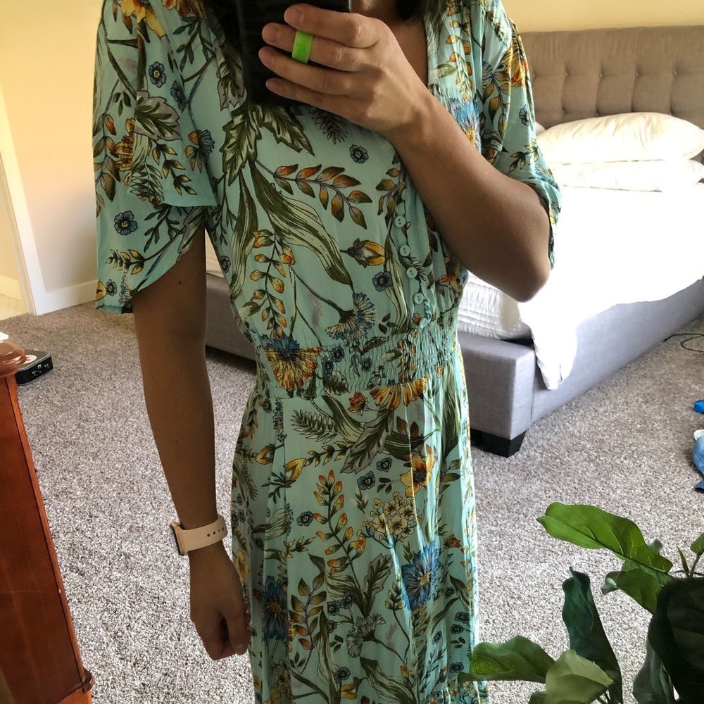 NEW NEVER WORN floral print maxi dress